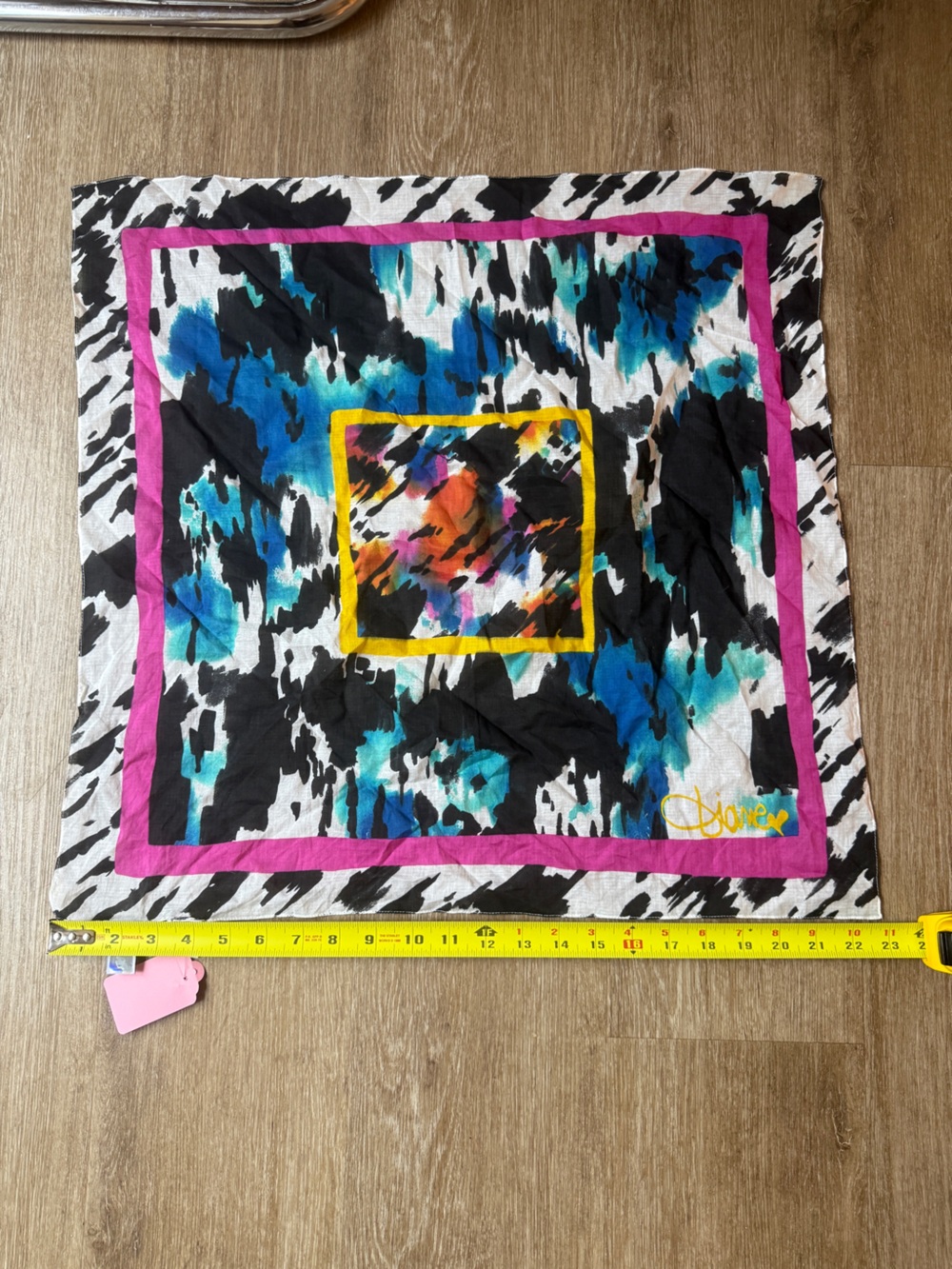 Diane Von Furstenberg DVF 100% cotton 23” square scarf